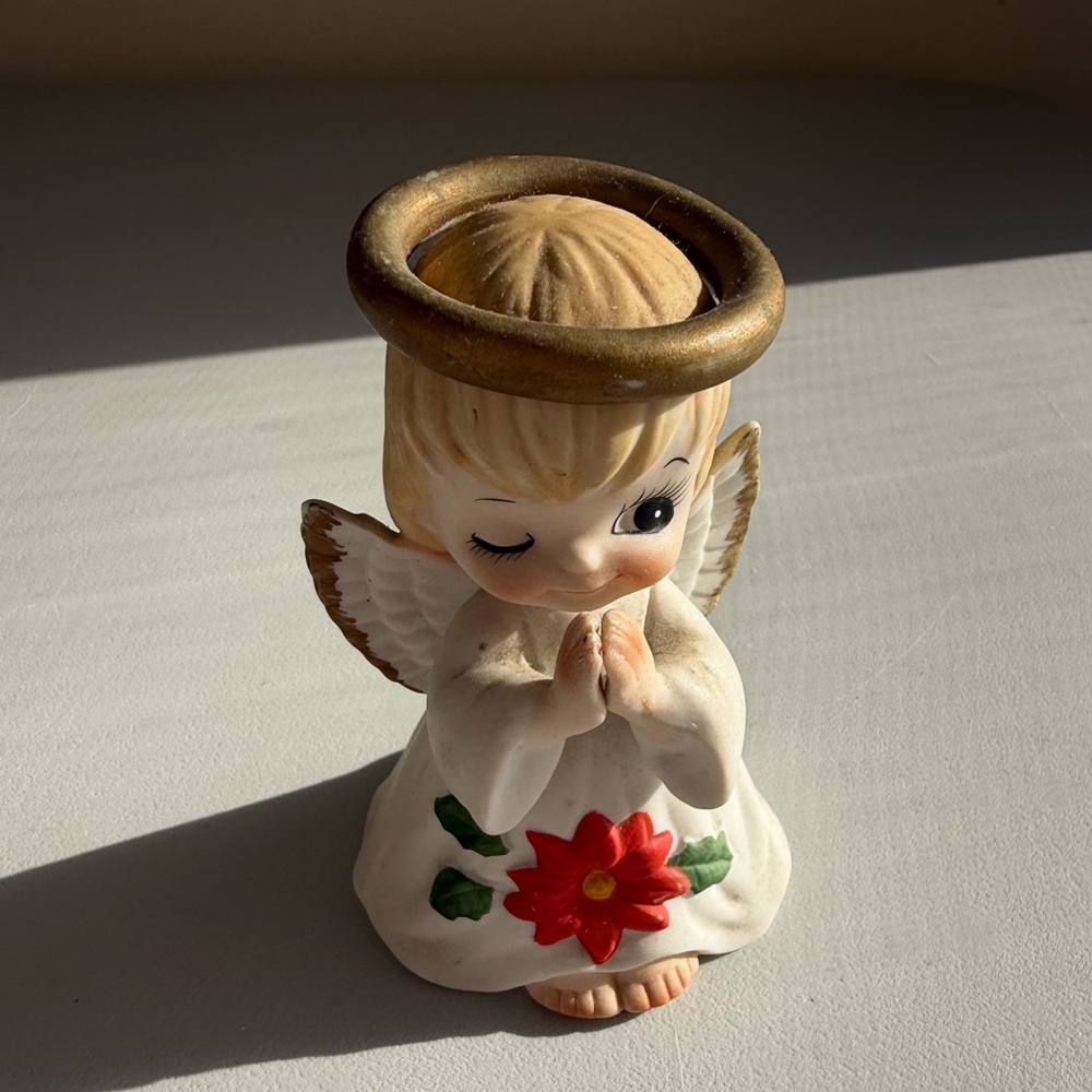 Vintage Praying And Winking Angel With Halo Poinsettia George Good Tawain 1980s
